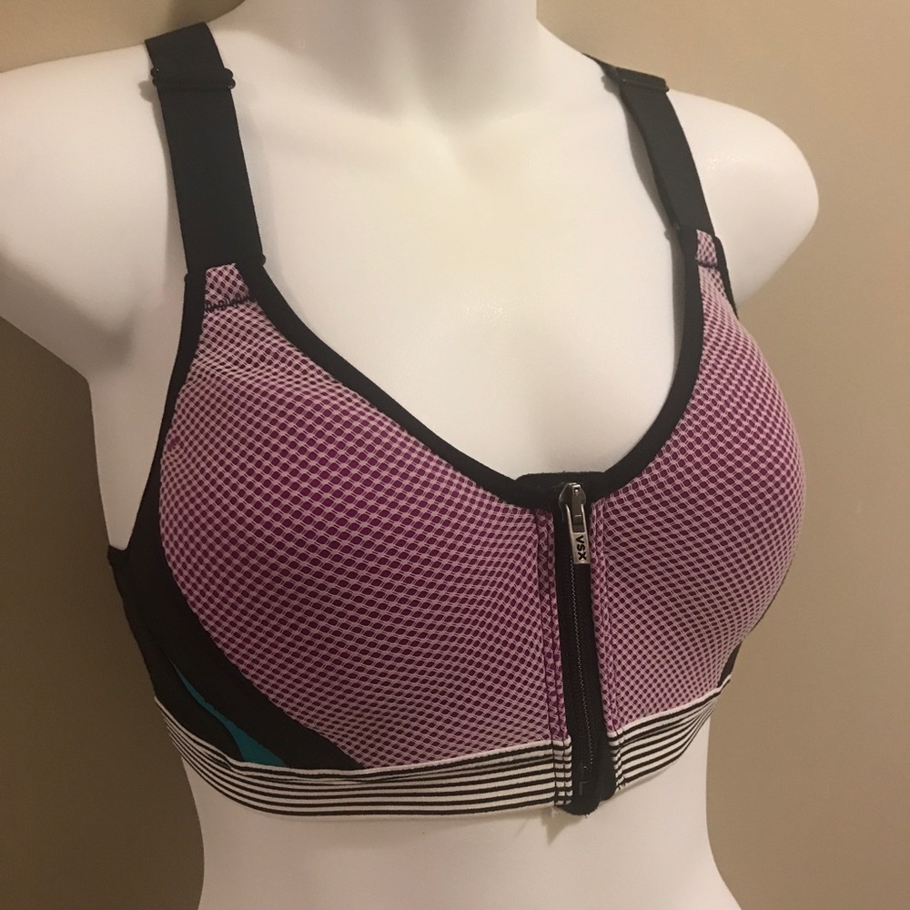 Victoria’s Secret Knockout Front Close Sports Bra